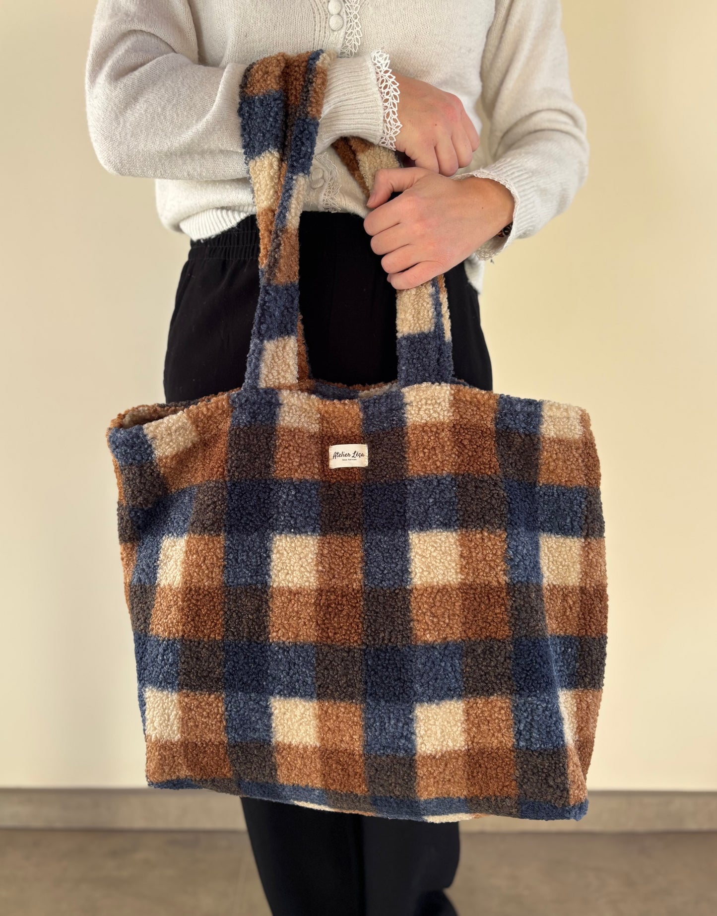 Sac fourre-tout moumoute à carreaux