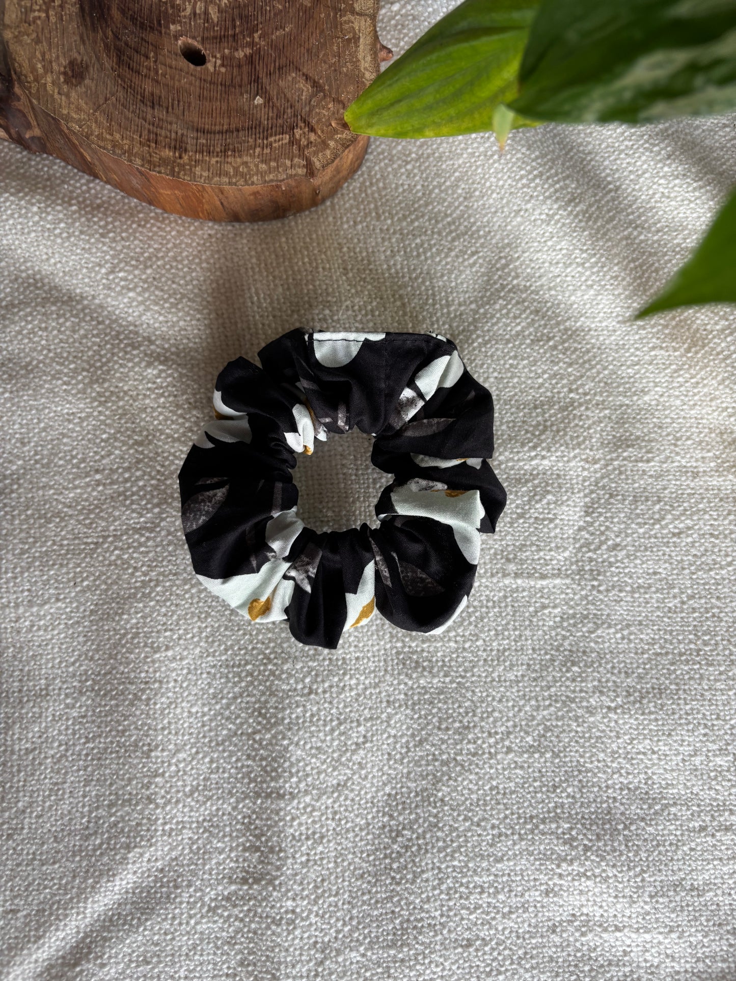 Chouchou - Noir et fleurs