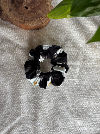 Chouchou - Noir et fleurs