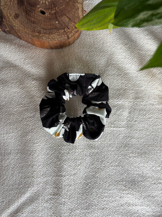 Chouchou - Noir et fleurs